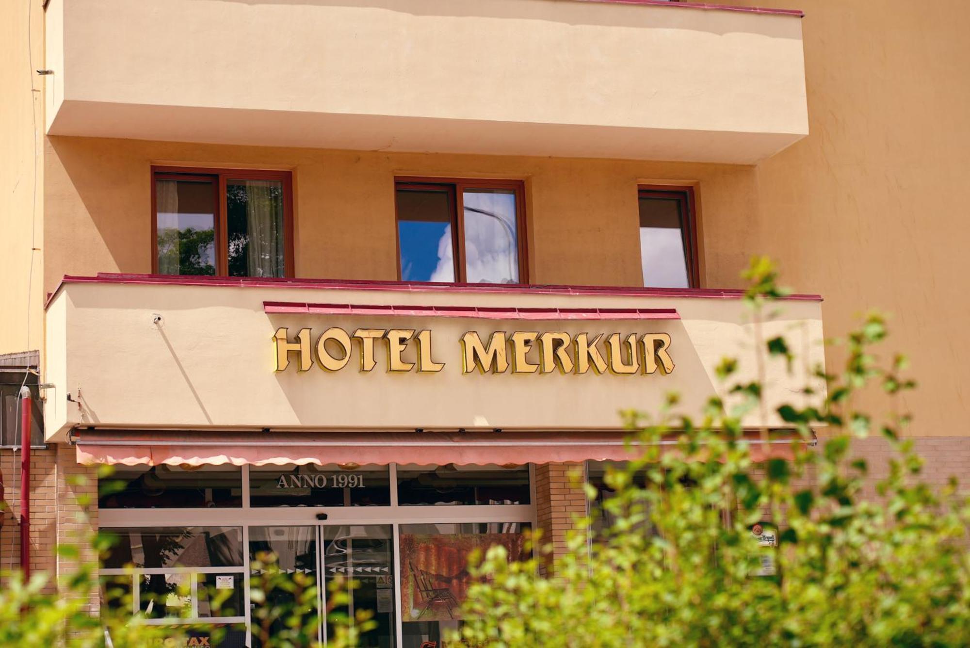 Hotel Merkur - Jablonec Nad Nisou Exterior photo