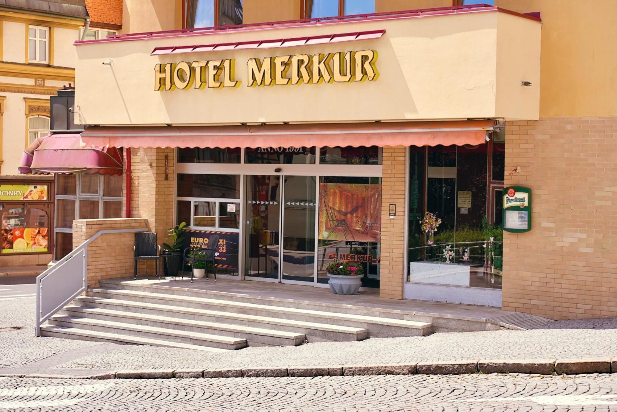 Hotel Merkur - Jablonec Nad Nisou Exterior photo