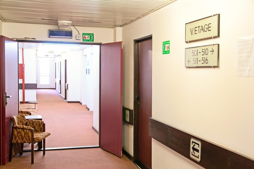 Hotel Merkur - Jablonec Nad Nisou Exterior photo